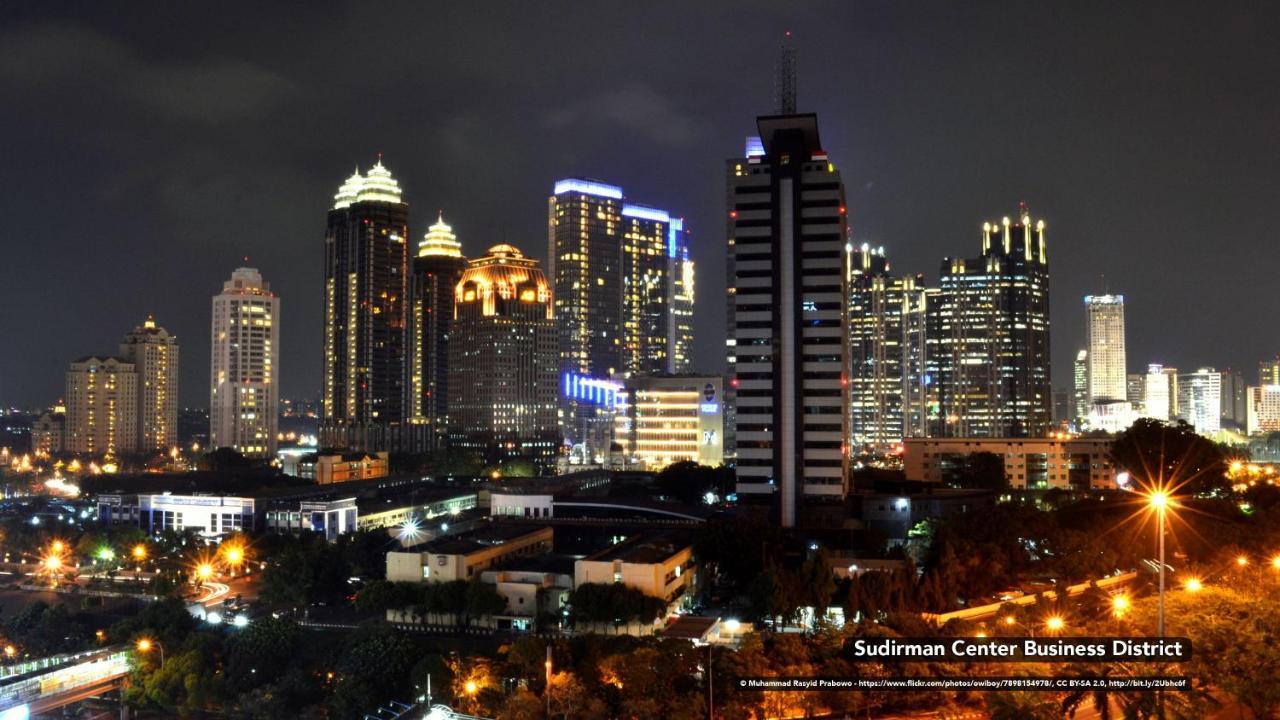 De 80'S Genteng Ijo Jakarta Exterior photo